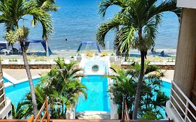 Apartamento con acceso directo a la playa - Bedviajes